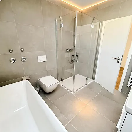 Lighthouse Homes - Moderne & Helle 90Qm Ferienwohnung Mit 2 Schlafzimmern Und Terrasse Apartment *